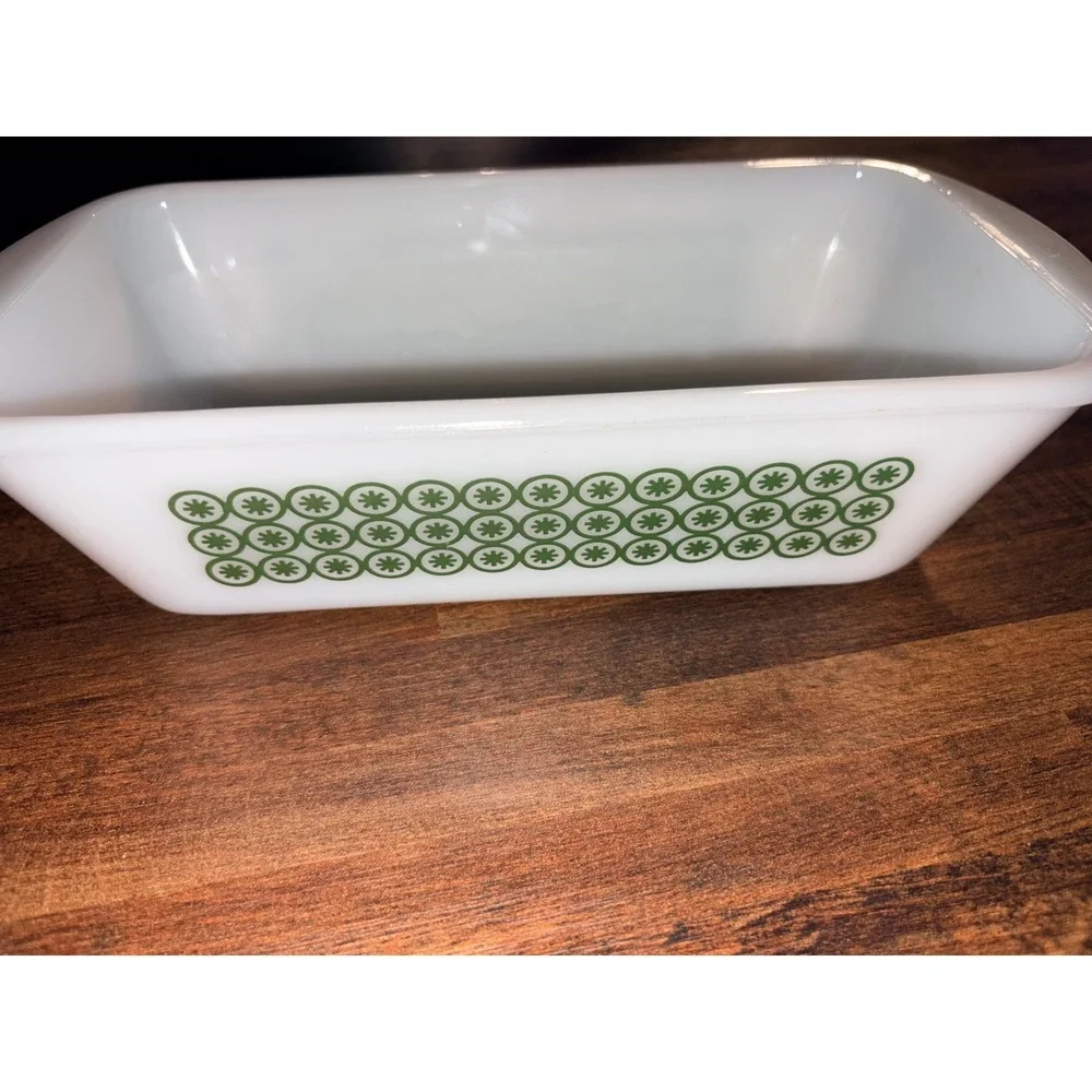 Vintage Ovenware Green Milk Glass Loaf Pan 1.5 Quart White Green